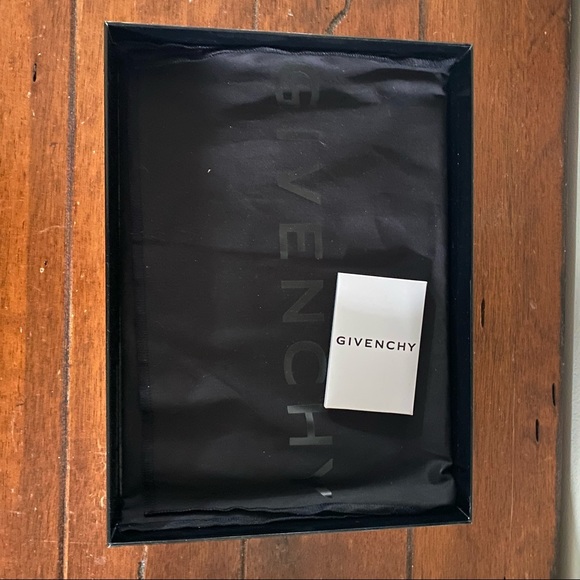 Givenchy Pouch Clutch - Picture 3 of 5